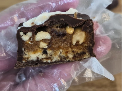 Vegan Snickers Mini Bites – Medjool Date Candy Bite Treats