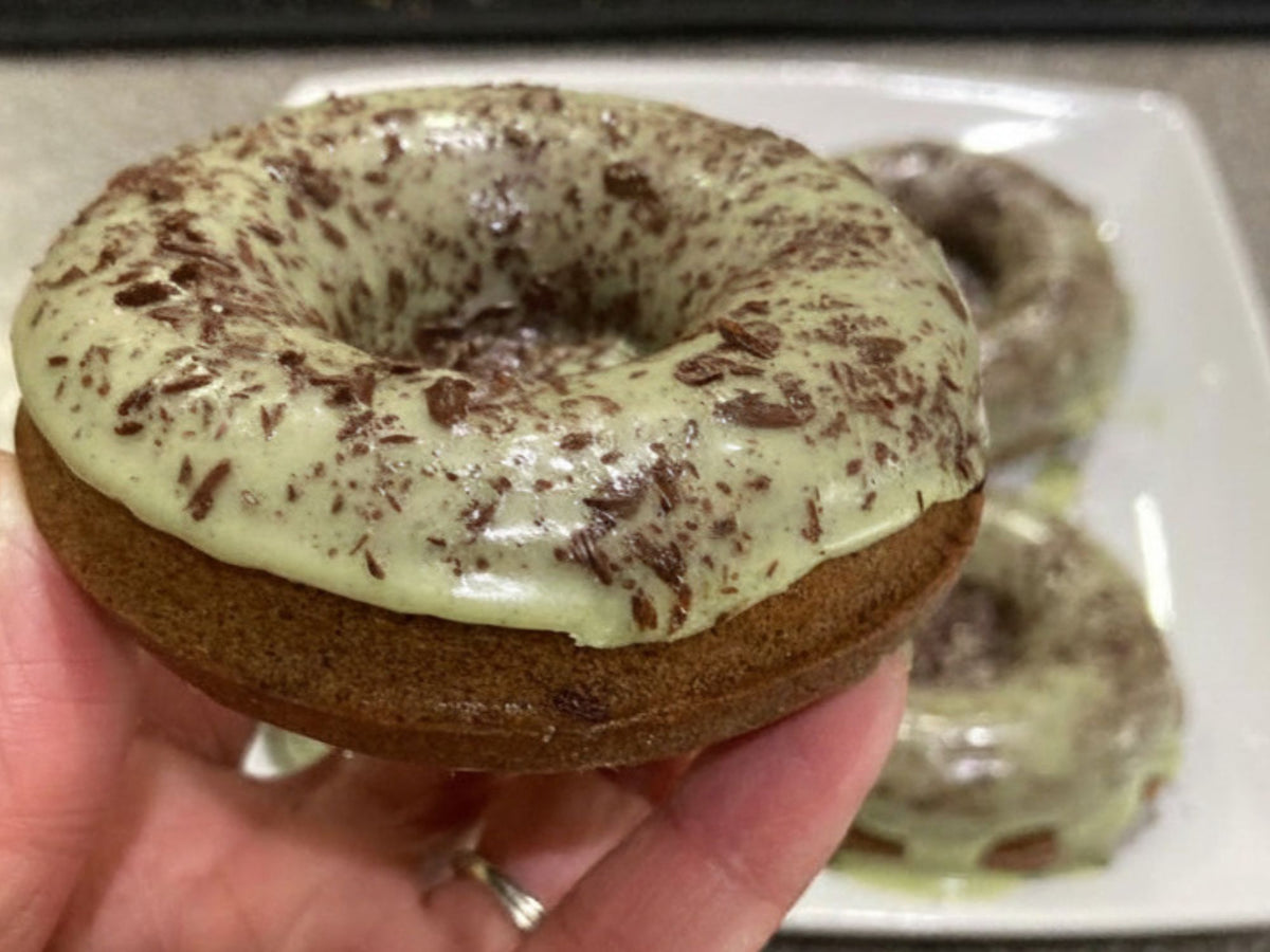 Chewy Matcha Chocolate Mochi Doughnuts – Gluten Free Asian Treat